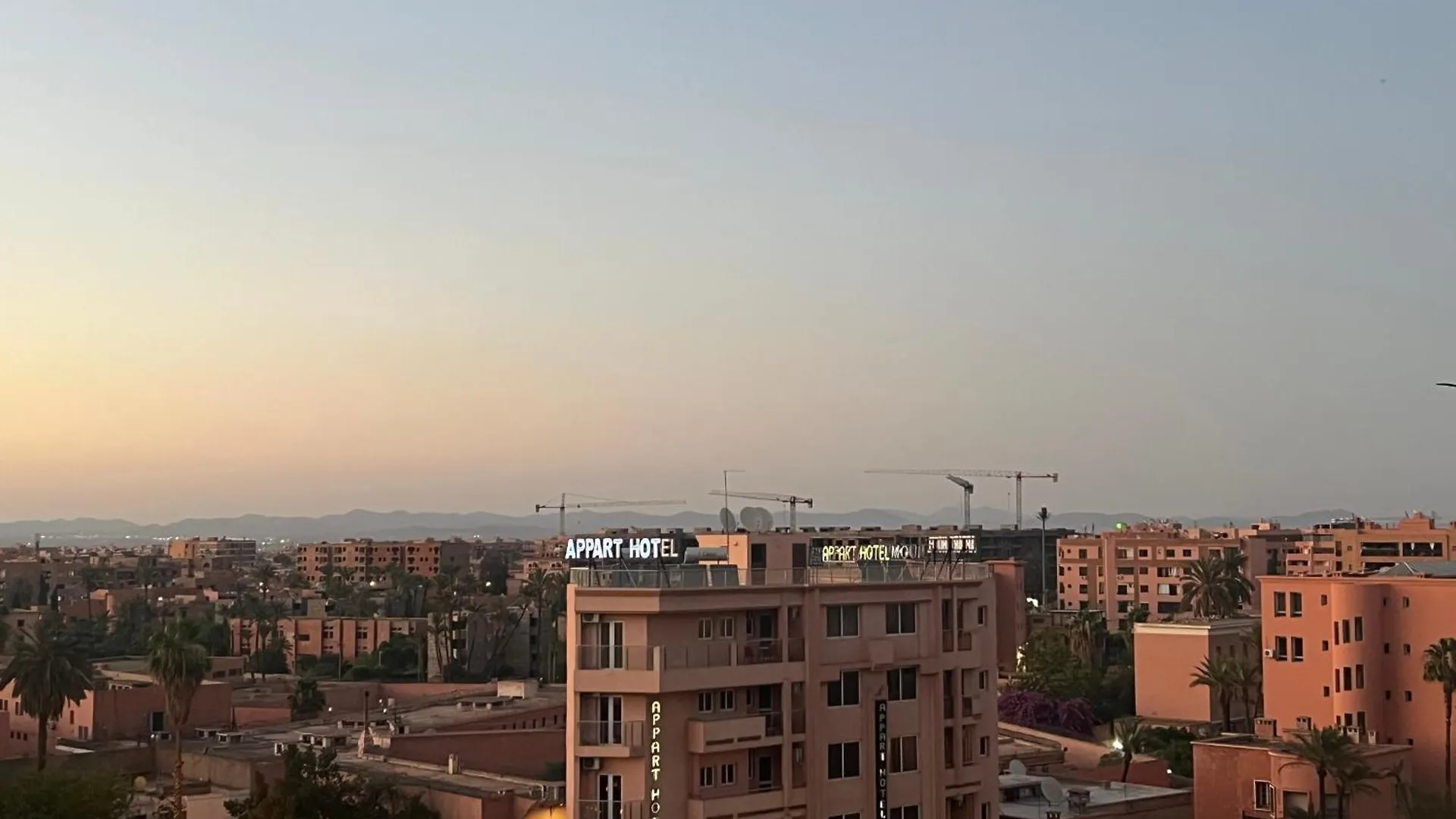 Апартаменты Appartement Au Coeur De Marrakech Марракеш